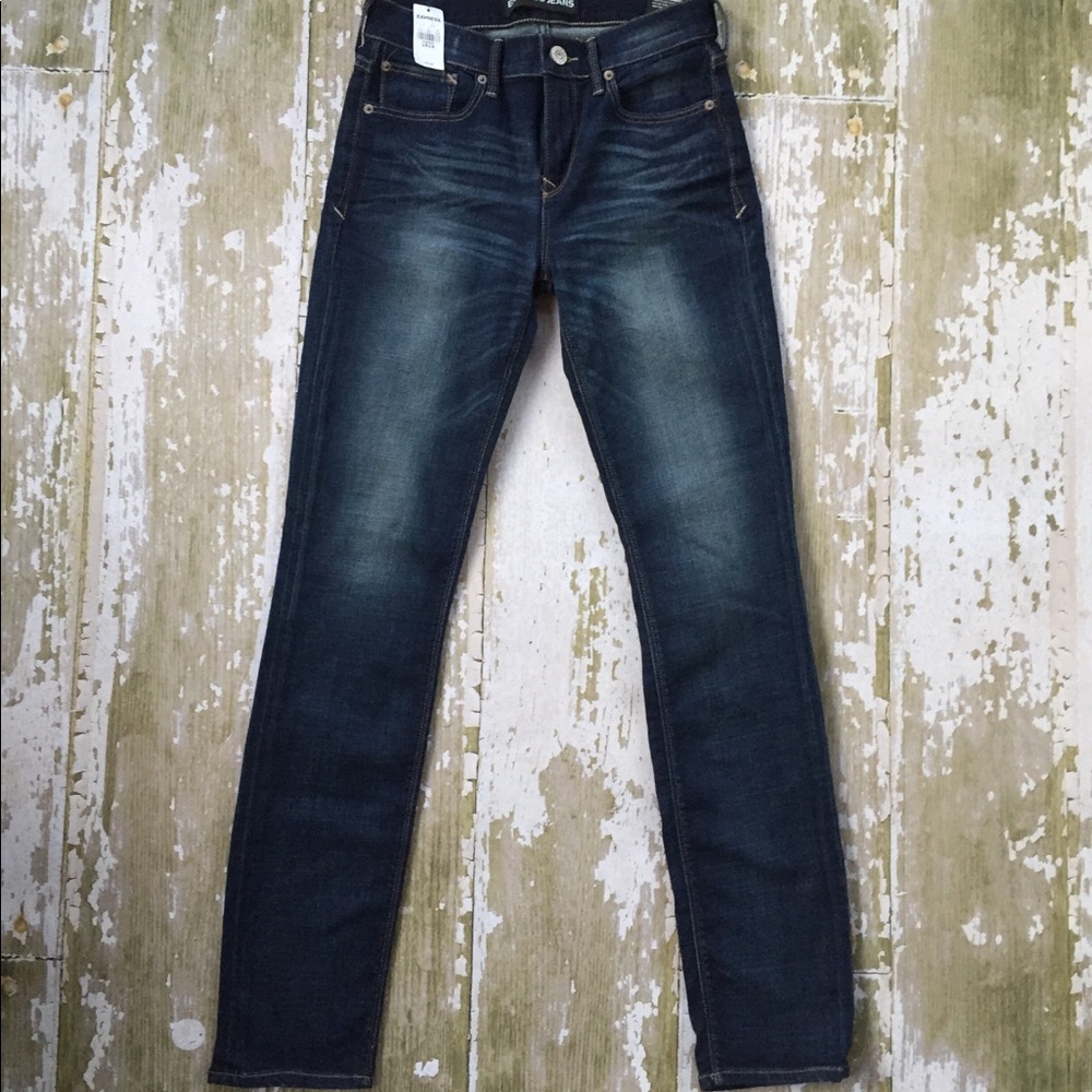 ✨CLEARANCE ✨ Express Skinny Mid-Rise jeans size 2